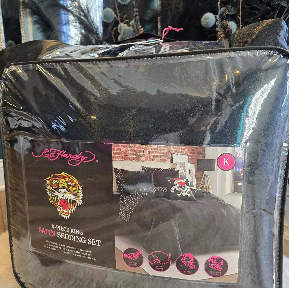 Ed hardy 8piece King Satin Bedding set new